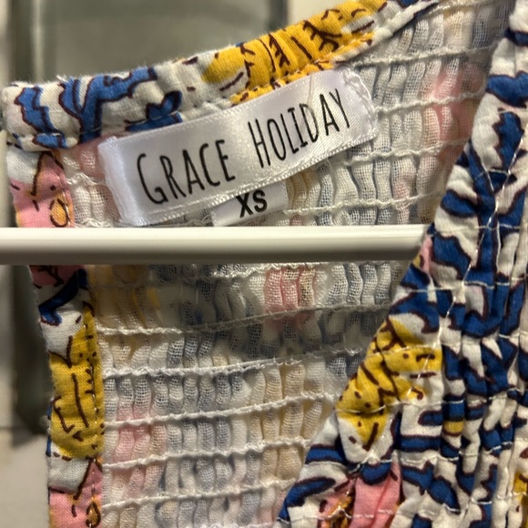 Grace Holiday - Picture 3 of 3